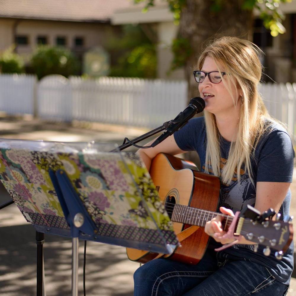 Meet your Posher, April